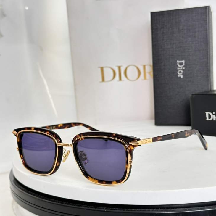 Picture of Dior Sunglasses _SKUfw77644427fw